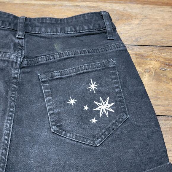 Hot Topic Junior Black Celestial Shorts - Size 3 - Picture 5 of 7